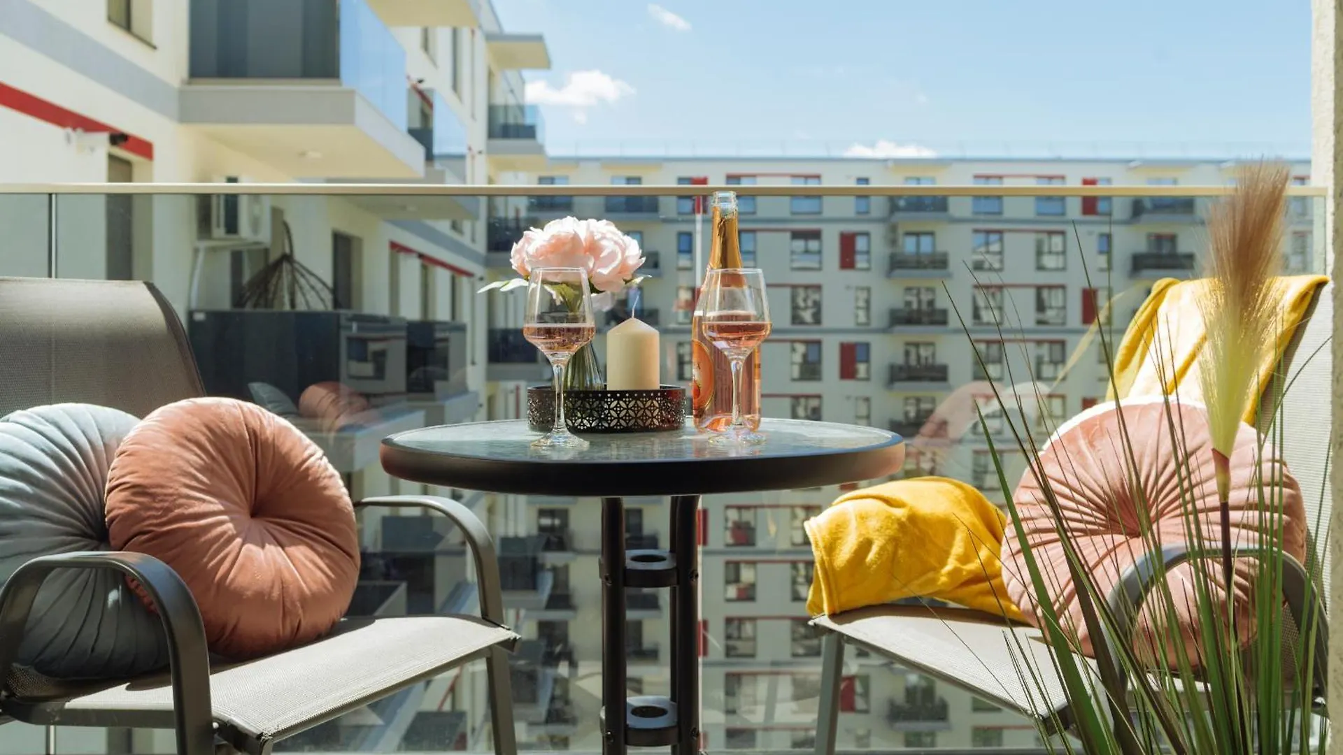 Blue Dream Apartment Plaza With Parking Bukareszt 0*,  Rumunia