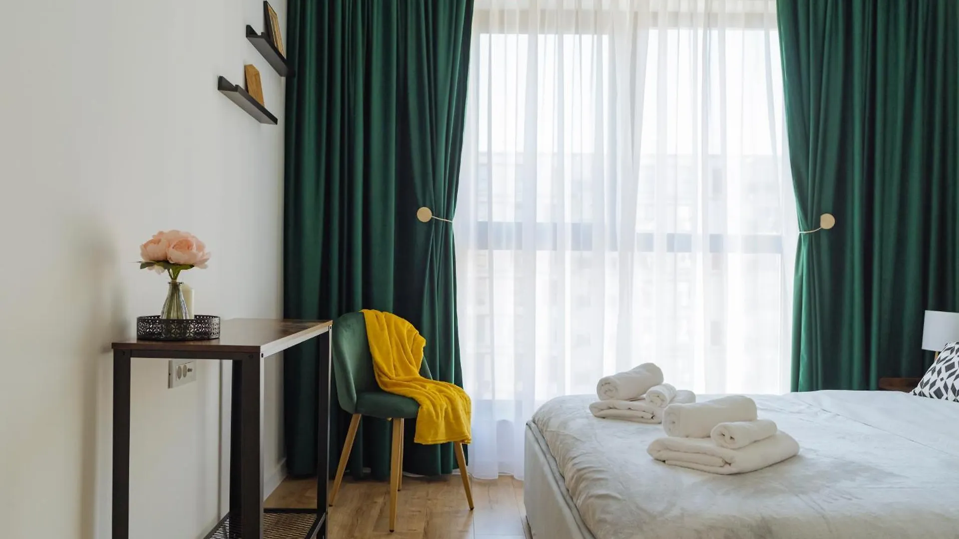 Blue Dream Apartment Plaza With Parking Bukareszt