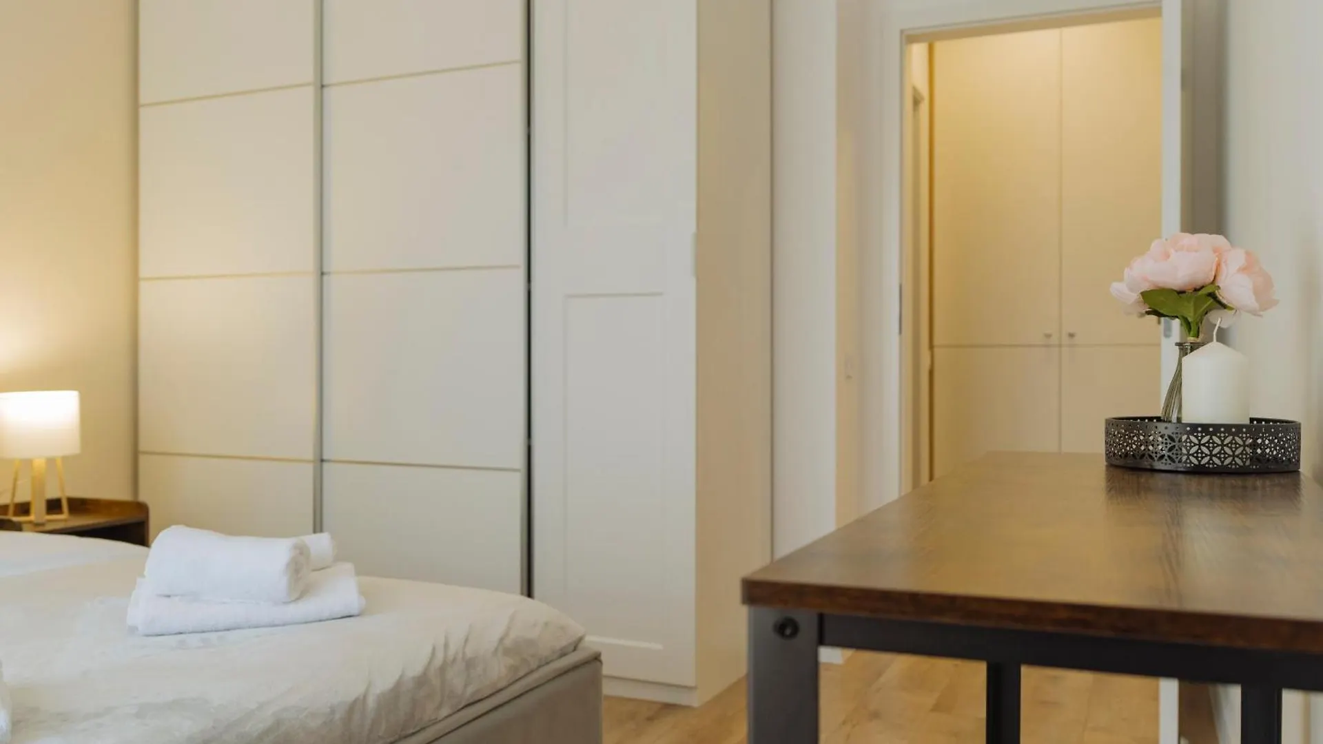 Blue Dream Apartment Plaza With Parking Bucharest